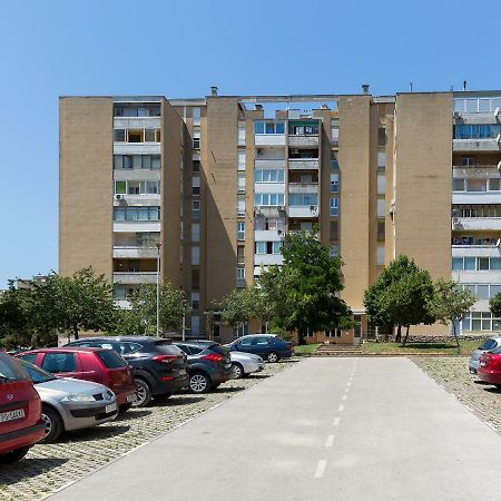 Apartment Lory'S Place 普拉 外观 照片