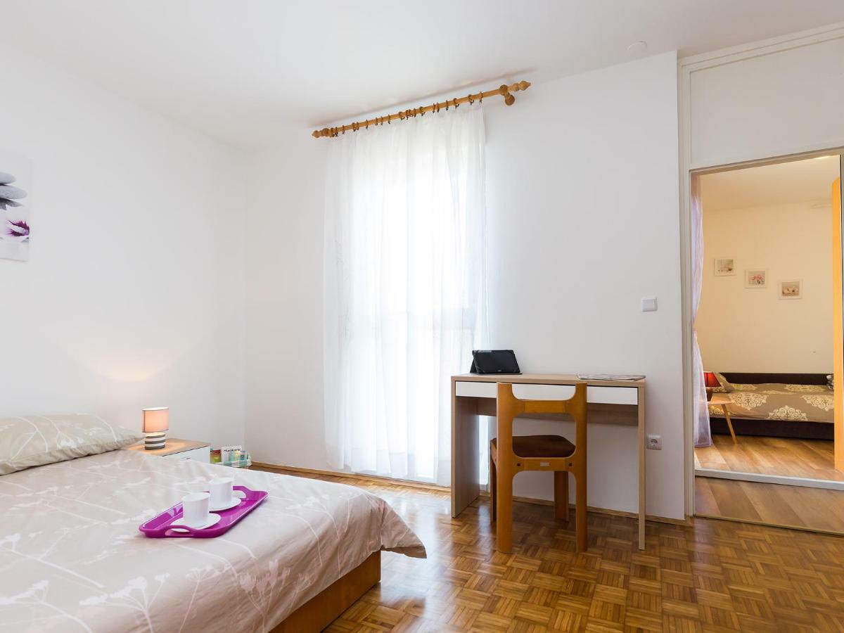 Apartment Lory'S Place 普拉 外观 照片