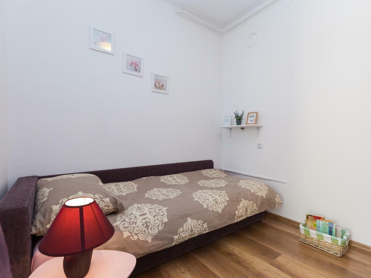 Apartment Lory'S Place 普拉 外观 照片