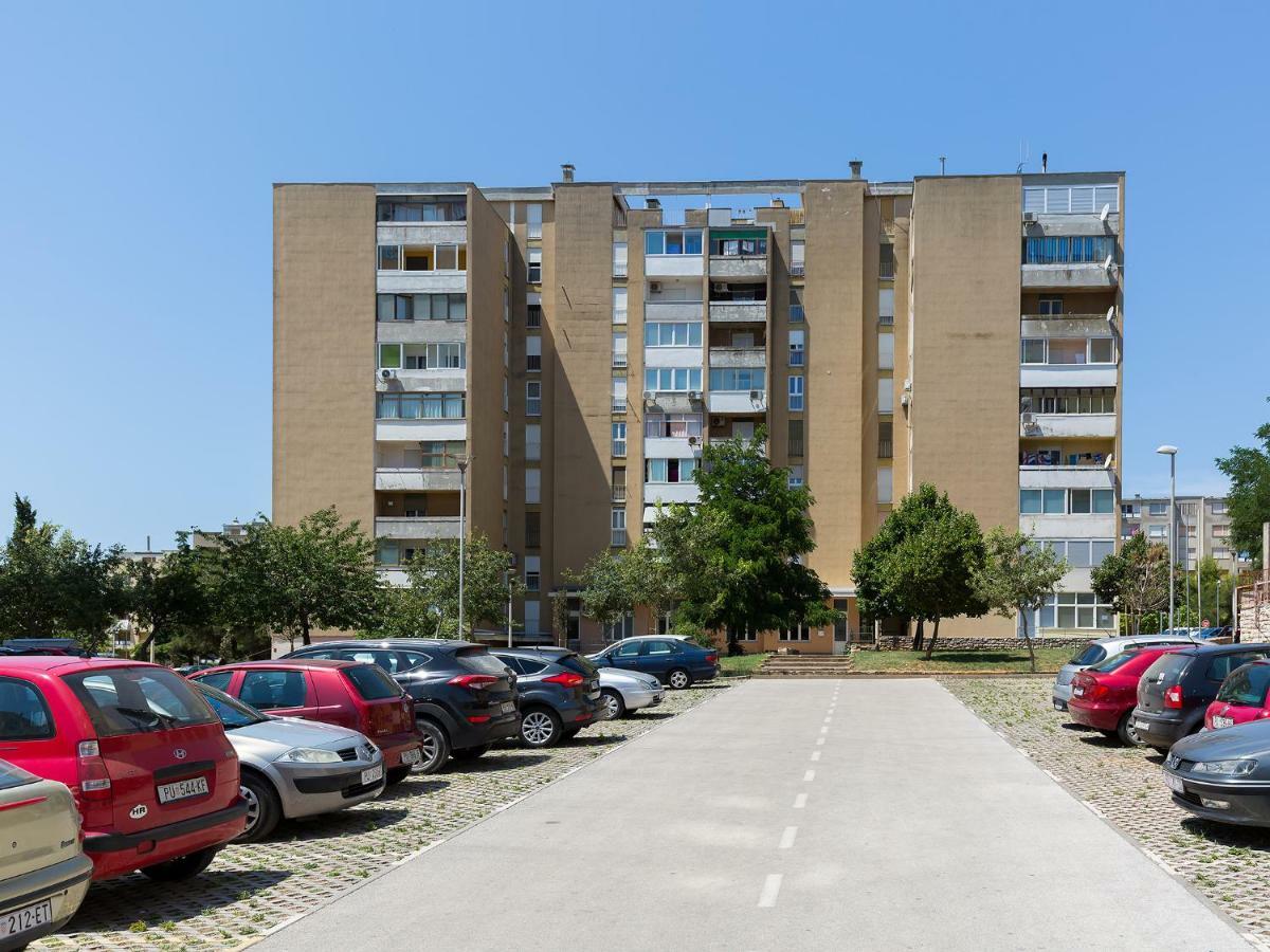 Apartment Lory'S Place 普拉 外观 照片
